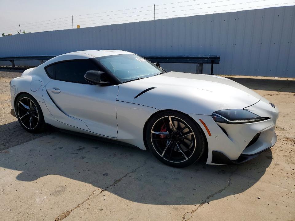 2021 Toyota Gr Supra მანქანა იყიდება აუქციონზე, vin: WZ1DB0C01MW042902, აუქციონის ნომერი: 58908776