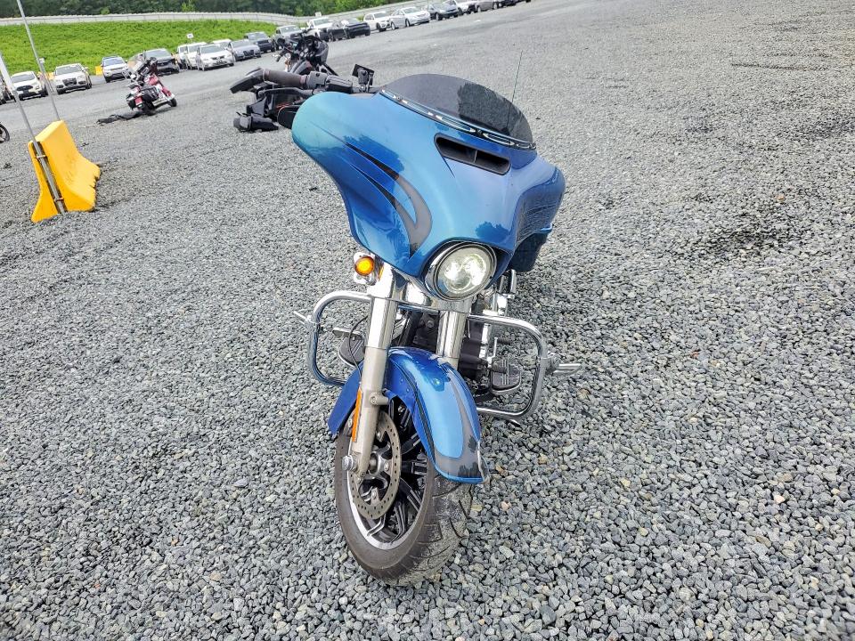 62596376 :رقم المزاد ، 1HD1KBM16EB692269 vin ، 2014 Harley-davidson Flhx مزاد بيع