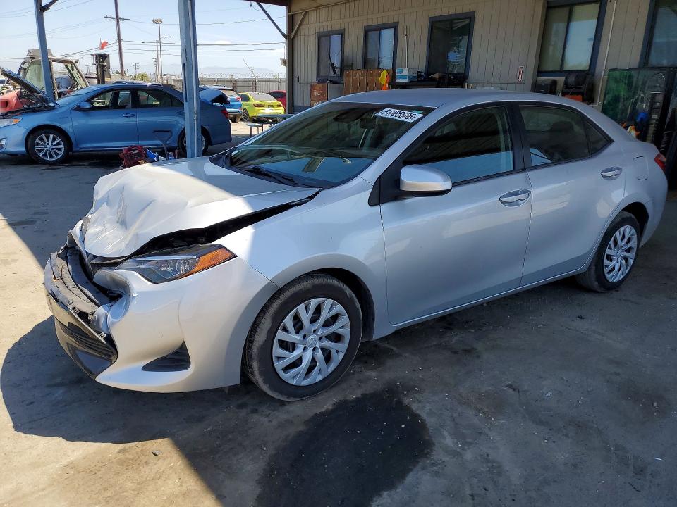 Продажа на аукционе авто 2019 Toyota Corolla, vin: 5YFBURHE1KP899512, номер лота: 61385606