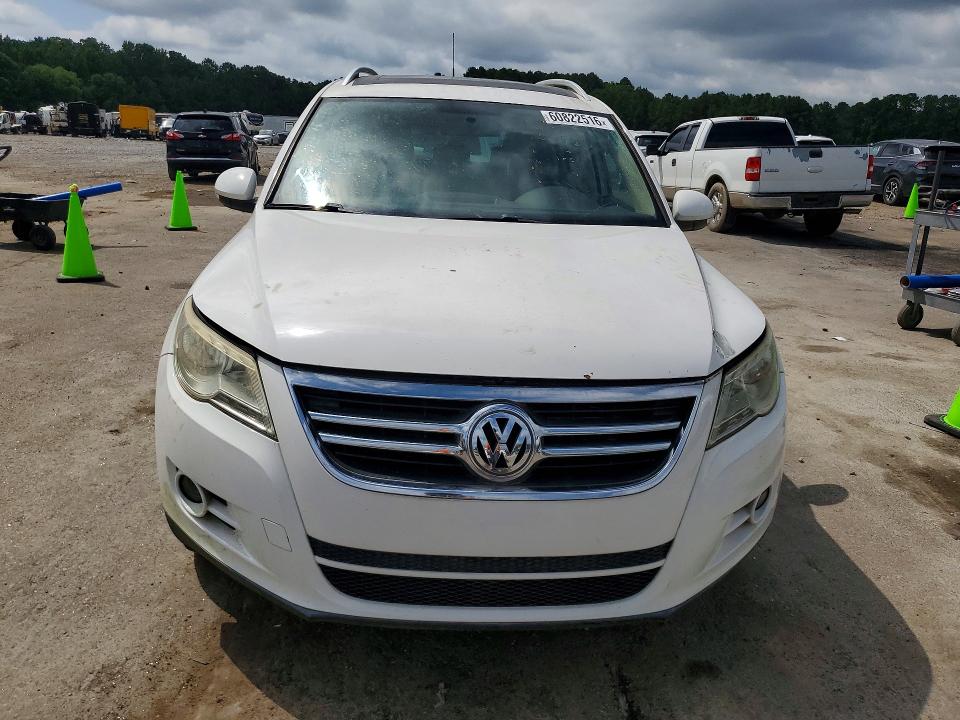 Продажа на аукционе авто 2010 Volkswagen Tiguan, vin: WVGBV7AX1AW503965, номер лота: 60822516