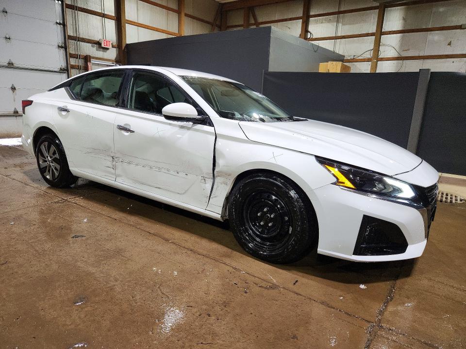 60028626 :رقم المزاد ، 1N4BL4BVXPN368026 vin ، 2023 Nissan Altima مزاد بيع