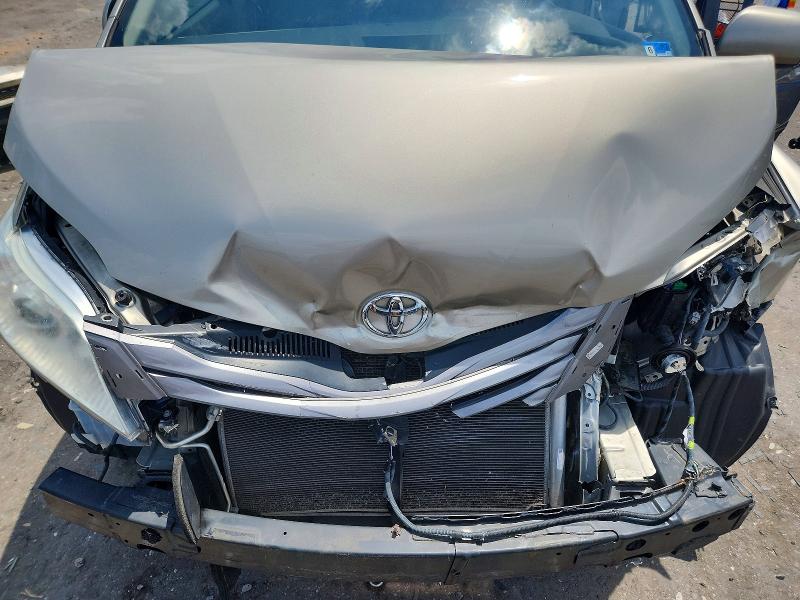 Продажа на аукционе авто 2017 Toyota Sienna, vin: 5TDYZ3DC3HS858313, номер лота: 59867776