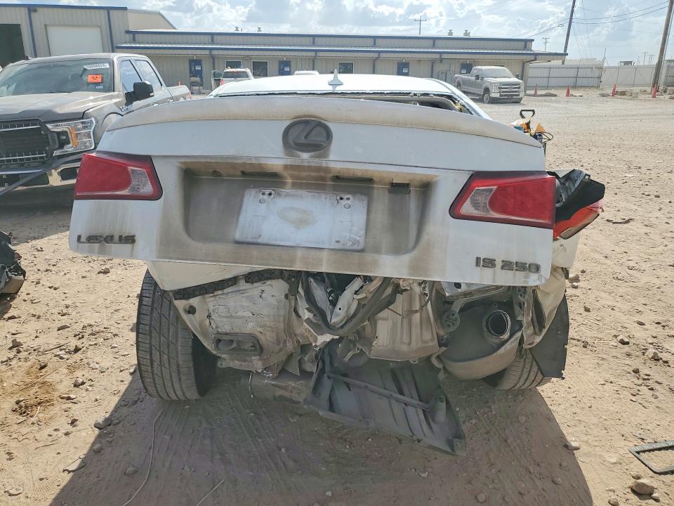 60125296 :رقم المزاد ، JTHBF5C29B5133815 vin ، 2011 Lexus Is مزاد بيع