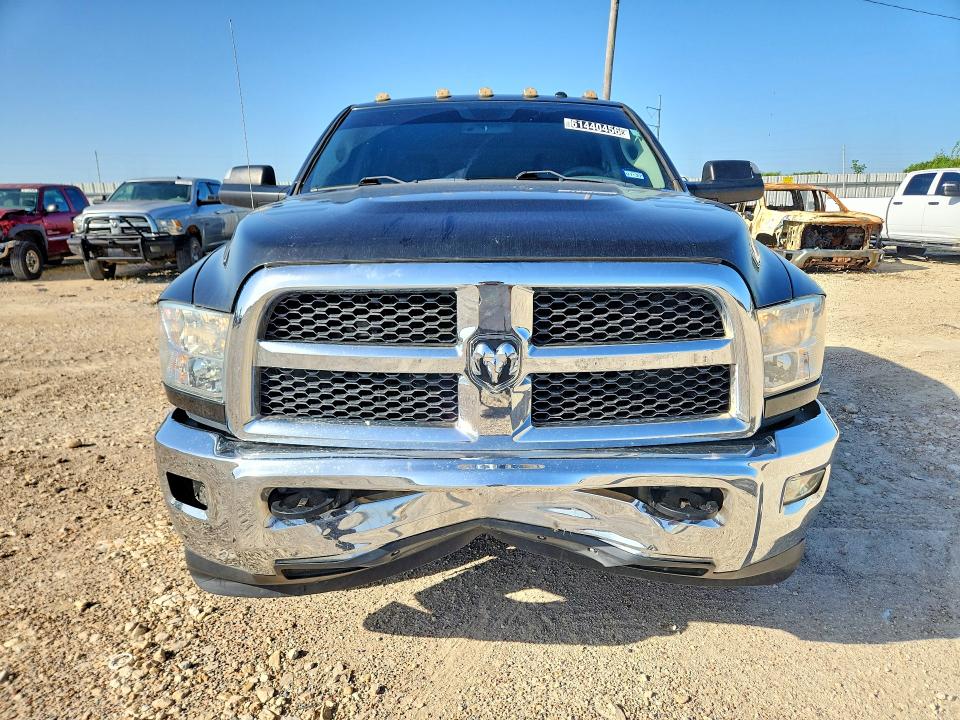 61440456 :رقم المزاد ، 3C63RRGJ7JG267064 vin ، 2018 Ram 3500 مزاد بيع