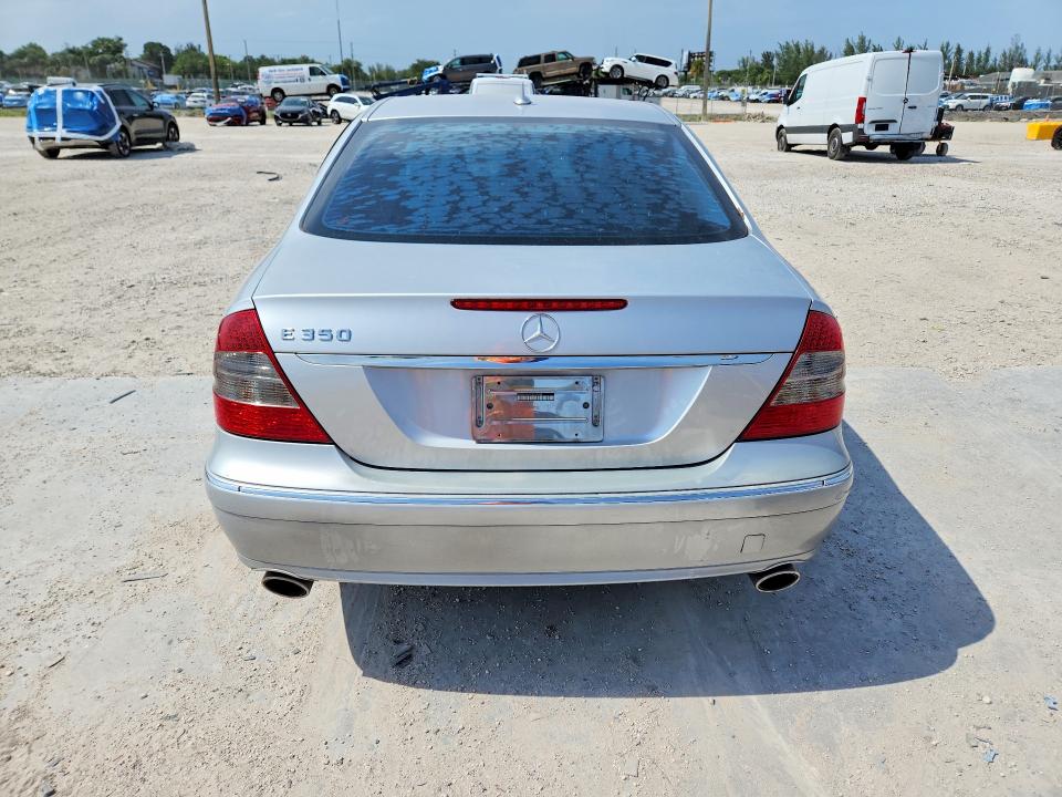 61395956 :رقم المزاد ، WDBUF56X77B114088 vin ، 2007 Mercedes-benz E مزاد بيع