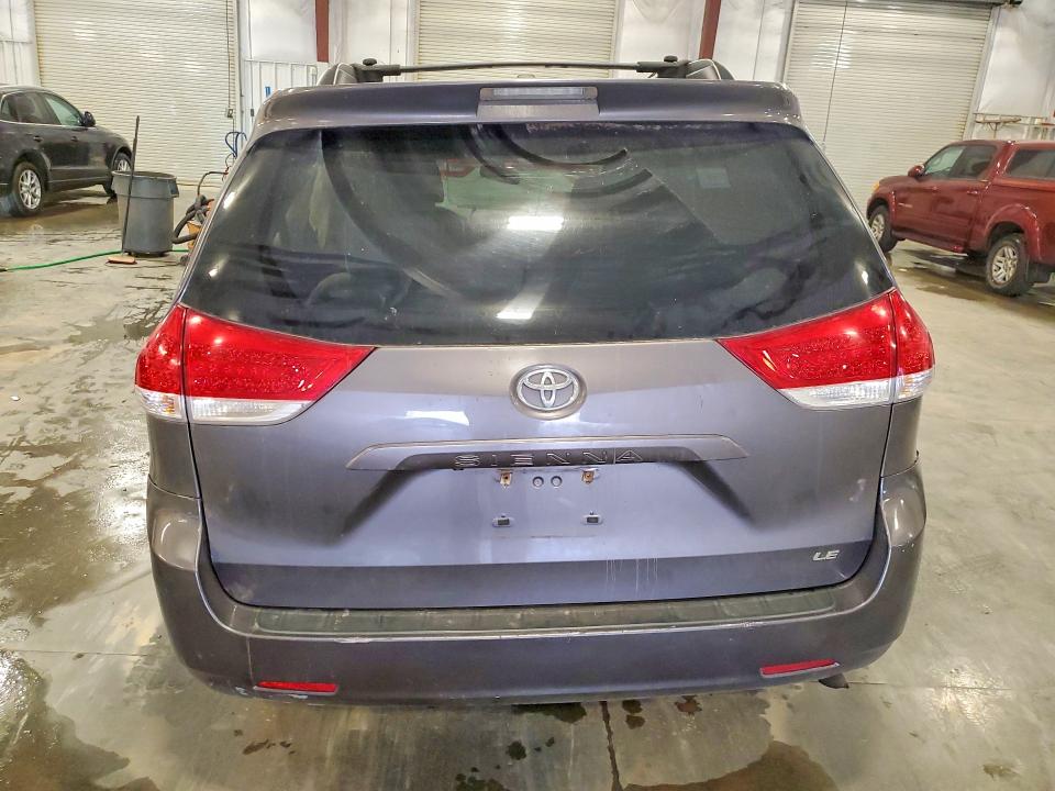 Продажа на аукционе авто 2013 Toyota Sienna, vin: 5TDKK3DC5DS369951, номер лота: 63009726