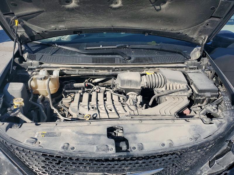 59336646 :رقم المزاد ، 2C4RC1CG7NR105192 vin ، 2022 Chrysler Voyager مزاد بيع