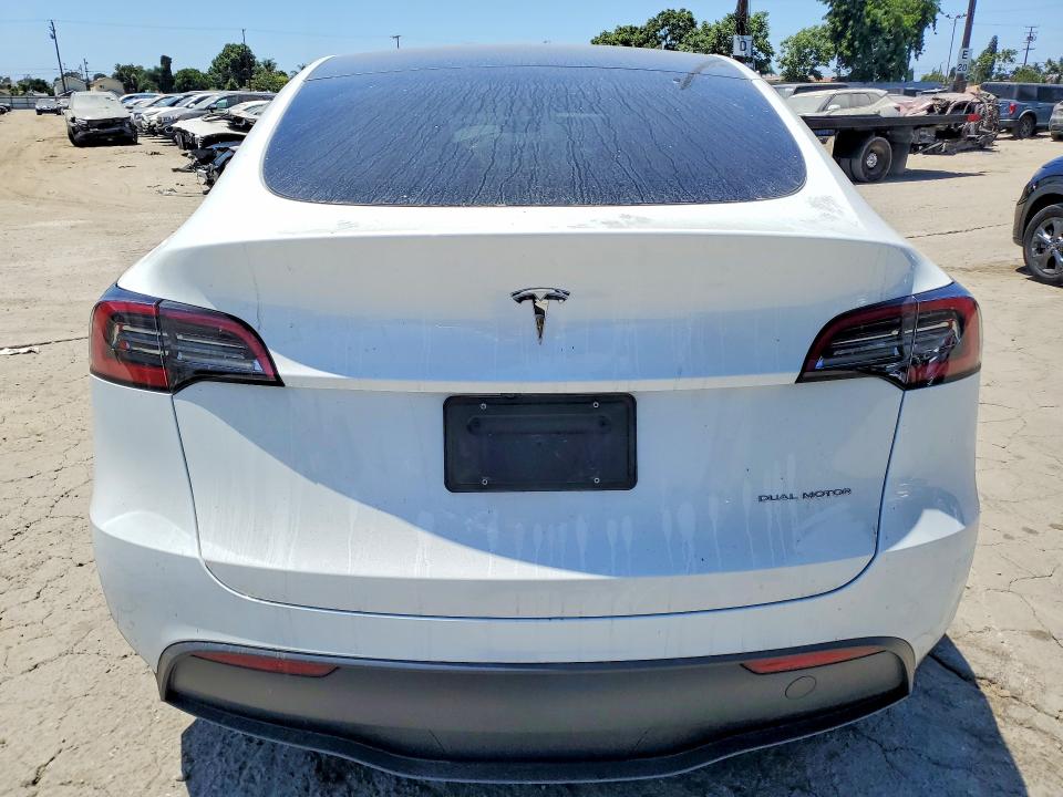 Продажа на аукционе авто 2024 Tesla Model Y, vin: 7SAYGAEE5RF042917, номер лота: 60171546