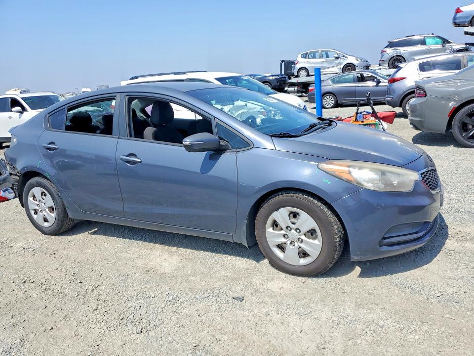 60581416 :رقم المزاد ، KNAFX4A63F5394568 vin ، 2015 Kia Forte مزاد بيع