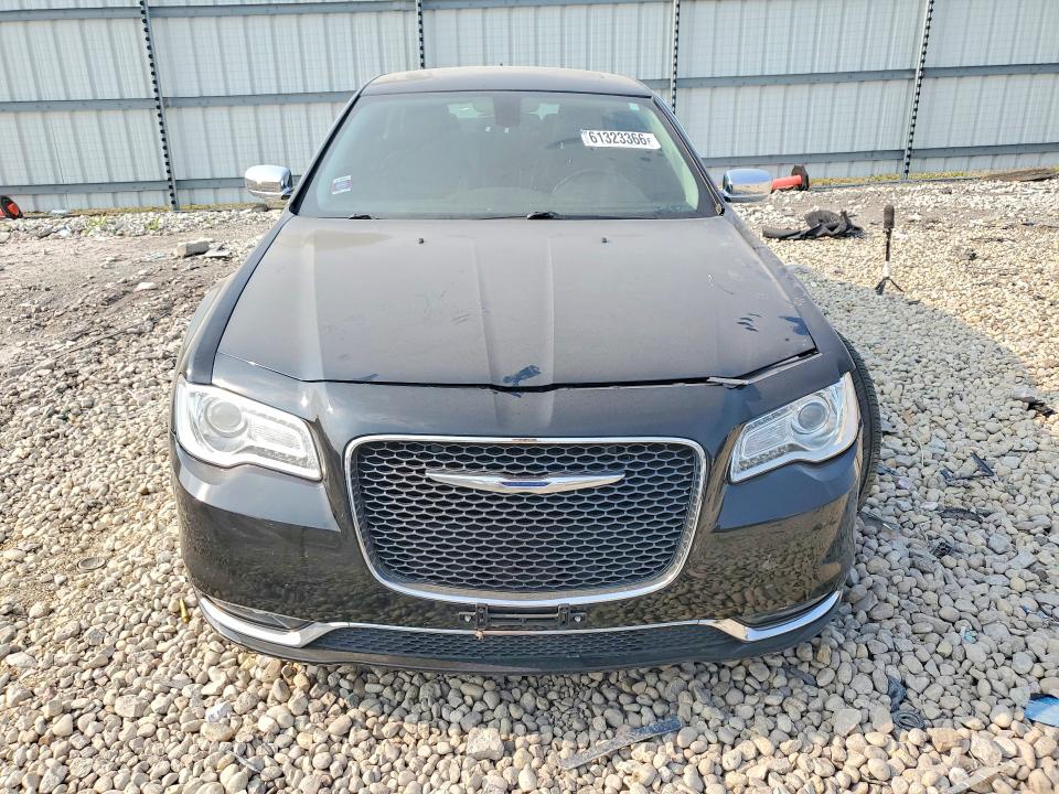 Продажа на аукционе авто 2016 Chrysler 300c, vin: 2C3CCAKG3GH261704, номер лота: 61323366