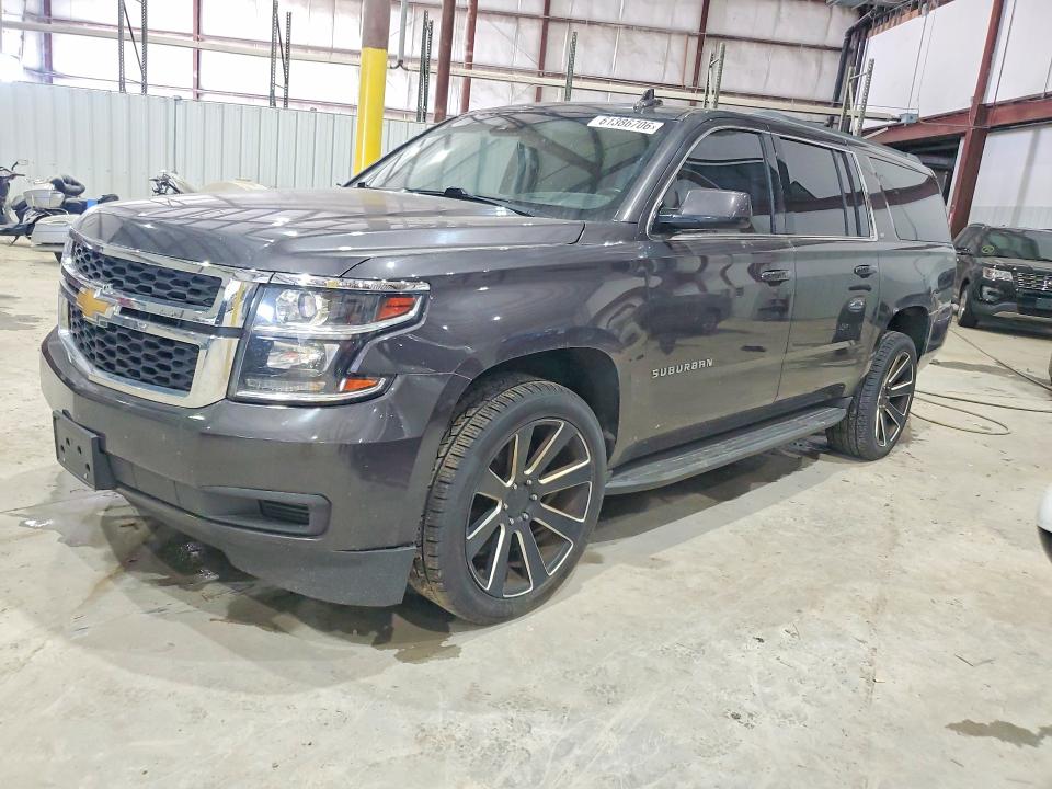 61386706 :رقم المزاد ، 1GNSKHKC3HR240845 vin ، 2017 Chevrolet Suburban مزاد بيع