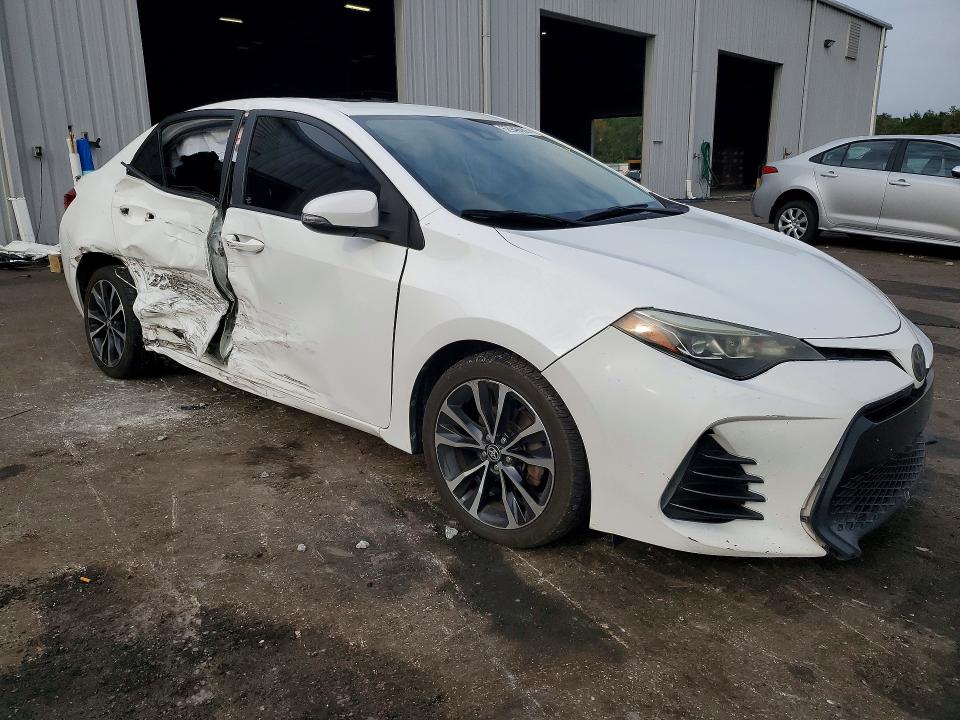 62948686 :رقم المزاد ، 2T1BURHE4HC777784 vin ، 2017 Toyota Corolla مزاد بيع