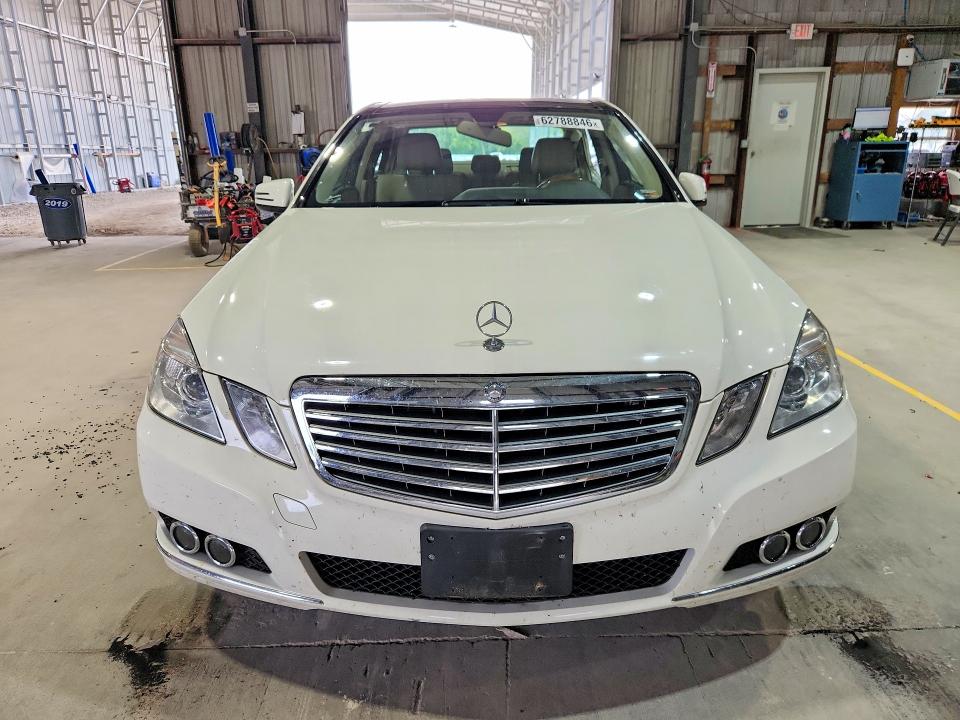 62788846 :رقم المزاد ، WDDHF8HB1BA395900 vin ، 2011 Mercedes-benz E مزاد بيع