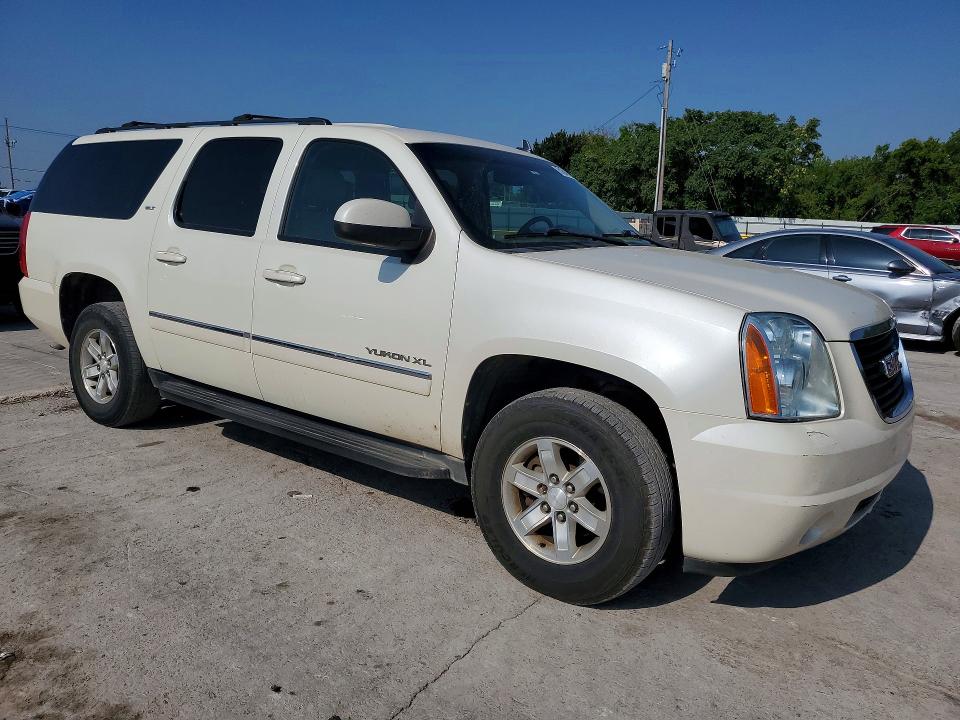 61848576 :رقم المزاد ، 1GKS2KE74ER240454 vin ، 2014 Gmc Yukon Xl مزاد بيع