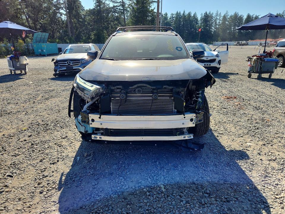 Продажа на аукционе авто 2025 Toyota Rav4, vin: JTMD6RFV0SJ094742, номер лота: 60000036