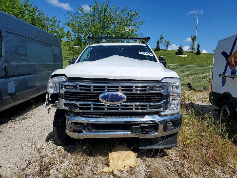 2025 Ford F350 Supe მანქანა იყიდება აუქციონზე, vin: 1FD8W3FN8SEC57575, აუქციონის ნომერი: 61989406