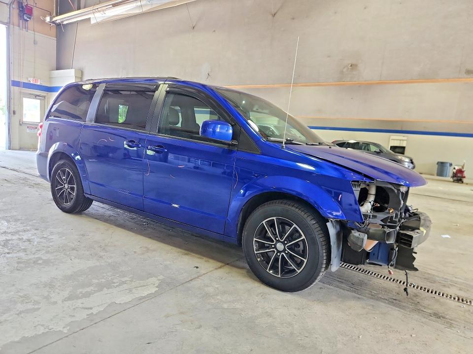 61708716 :رقم المزاد ، 2C4RDGEG9KR622776 vin ، 2019 Dodge Grand Caravan مزاد بيع