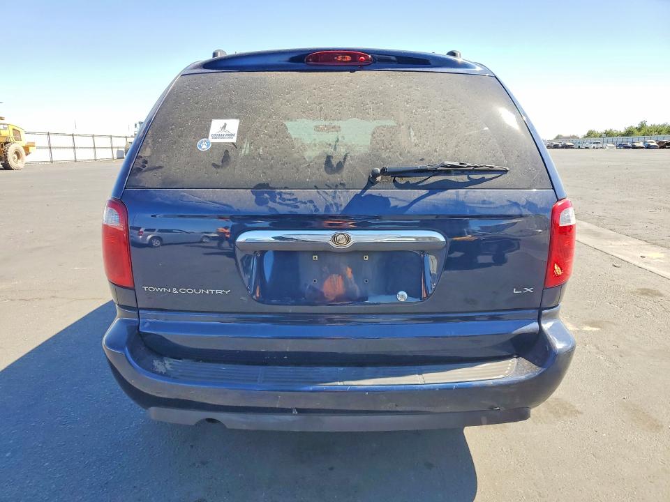 63569546 :رقم المزاد ، 2C4GP44R35R319156 vin ، 2005 Chrysler Town & Country مزاد بيع