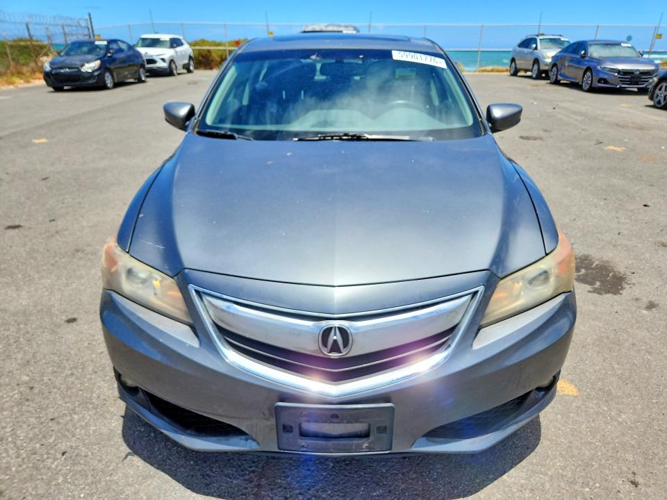 59901776 :رقم المزاد ، 19VDE1F5XDE002226 vin ، 2013 Acura Ilx مزاد بيع