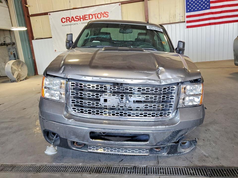 62512446 :رقم المزاد ، 1GT125EG4DF102793 vin ، 2013 Gmc Sierra مزاد بيع