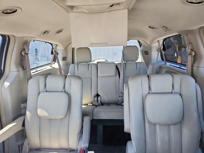 2016 Chrysler Town & Country მანქანა იყიდება აუქციონზე, vin: 2C4RC1BG2GR137892, აუქციონის ნომერი: 61114816