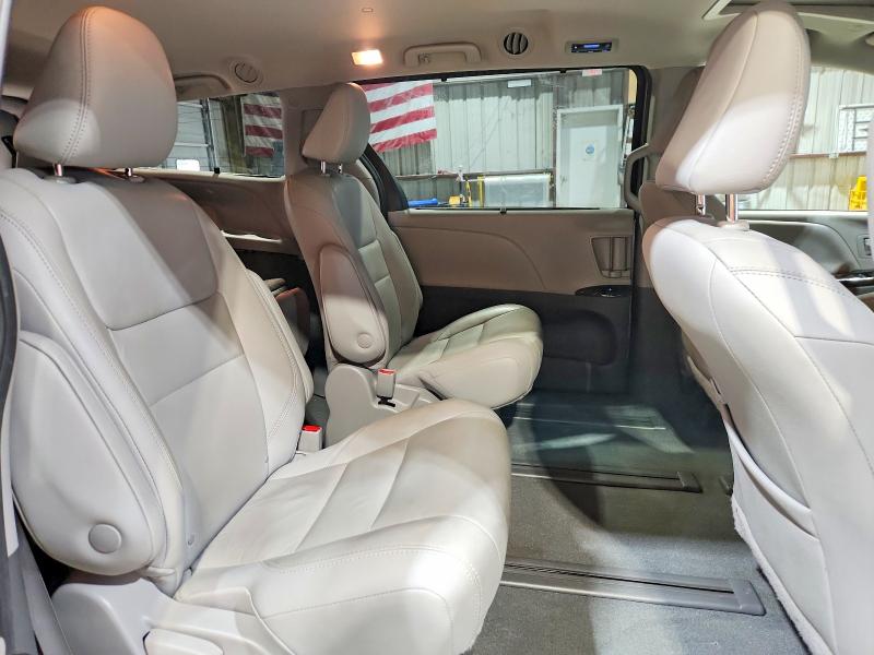 62222476 :رقم المزاد ، 5TDDZ3DC9LS228111 vin ، 2020 Toyota Sienna مزاد بيع