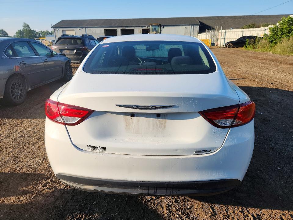 60795806 :رقم المزاد ، 1C3CCCFB9FN622238 vin ، 2015 Chrysler 200 مزاد بيع