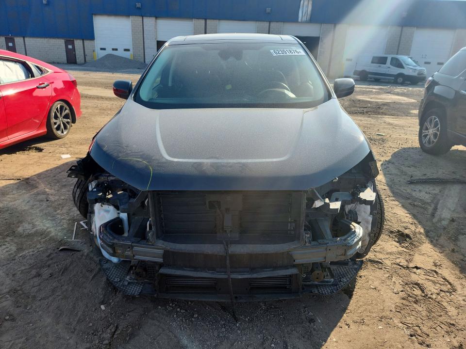 62391876 :رقم المزاد ، 2FMPK4J91MBA33313 vin ، 2021 Ford Edge مزاد بيع