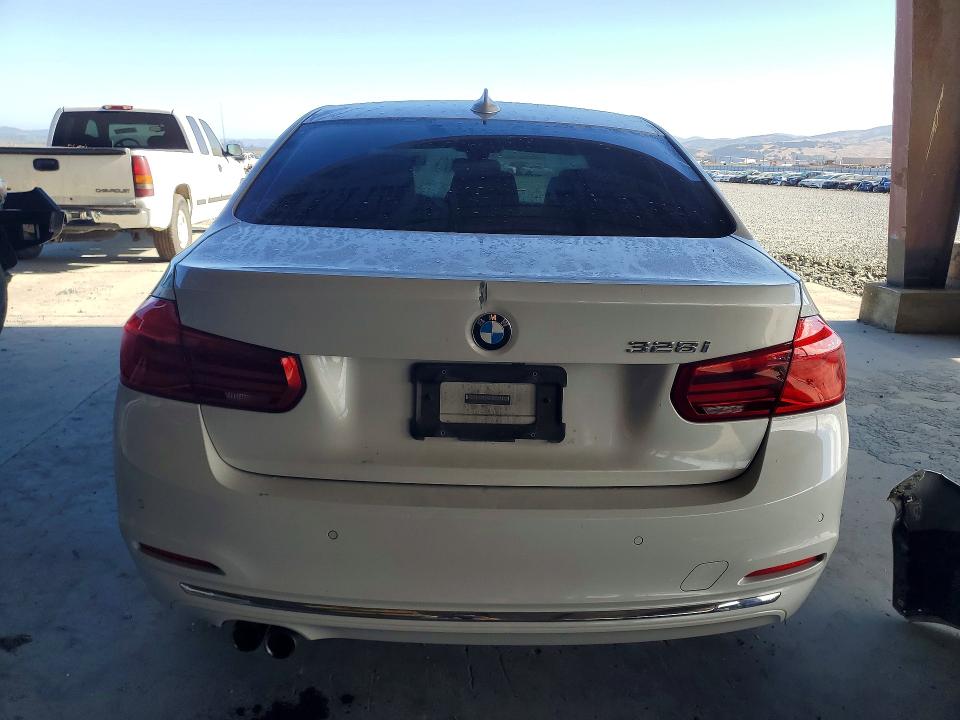 Продаж на аукціоні авто 2016 Bmw 328, vin: WBA8E9G55GNU28215, номер лоту: 62465006