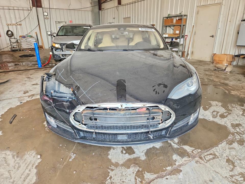 Aukcja sprzedaży 2015 Tesla Model S, vin: 5YJSA1H24FFP77826, numer aukcji: 61304436