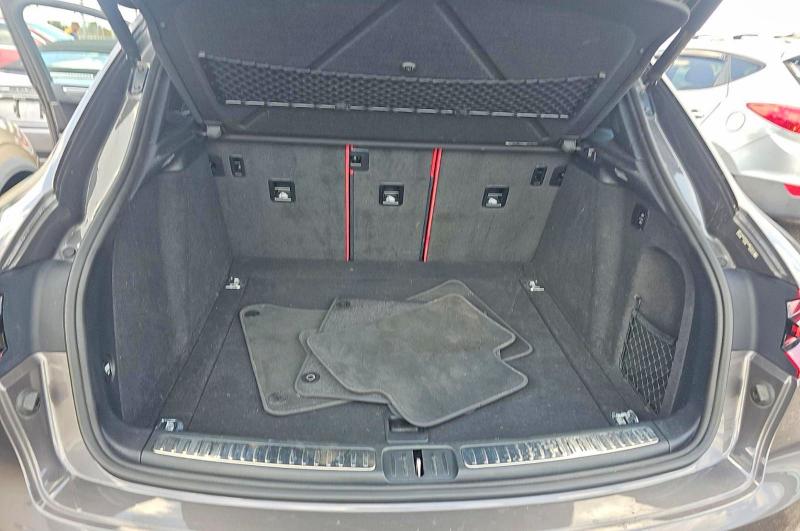 60633866 :رقم المزاد ، WP1AG2A59JLB62312 vin ، 2018 Porsche Macan مزاد بيع