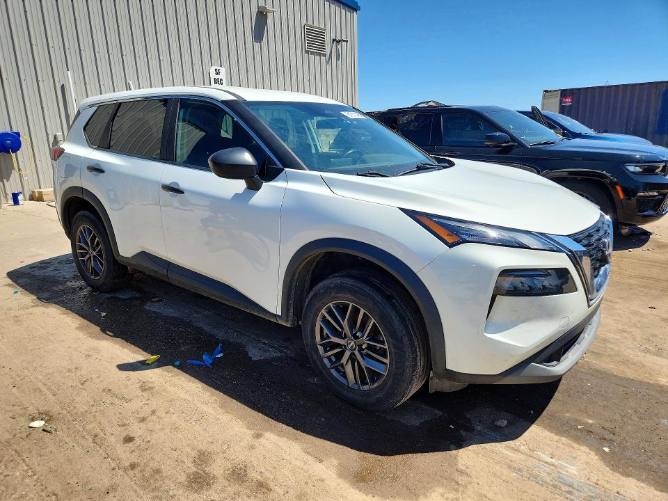 61611486 :رقم المزاد ، 5N1BT3AA0PC856735 vin ، 2023 Nissan Rogue مزاد بيع