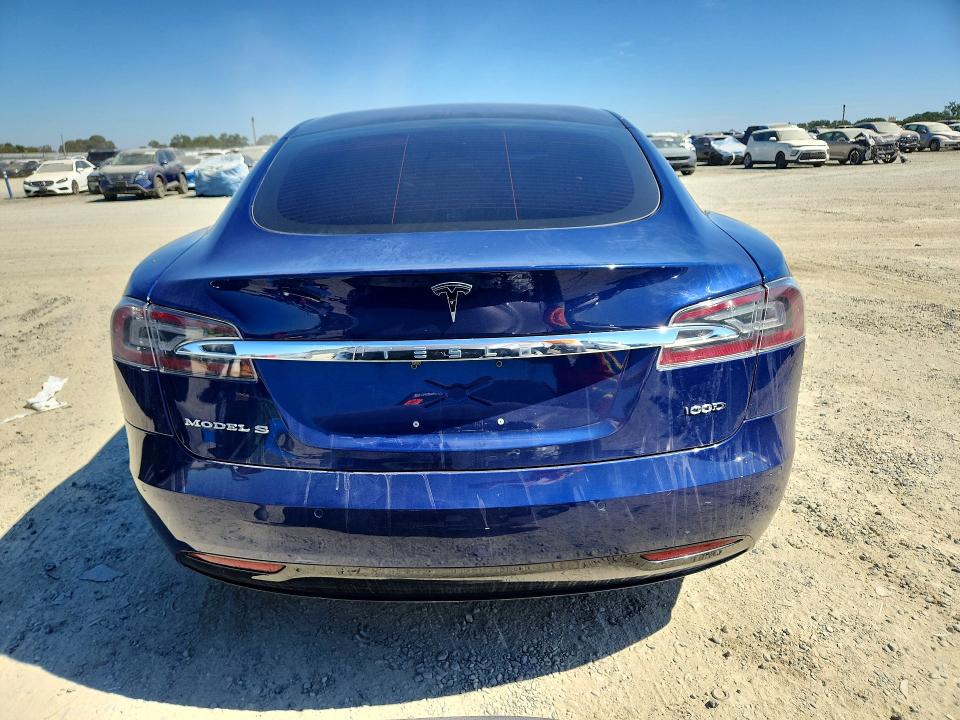2018 Tesla Model S მანქანა იყიდება აუქციონზე, vin: 5YJSA1E28JF282820, აუქციონის ნომერი: 61878856