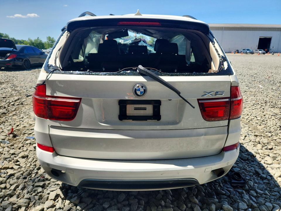 62448016 :رقم المزاد ، 5UXZV4C5XBL414653 vin ، 2011 Bmw X5 مزاد بيع