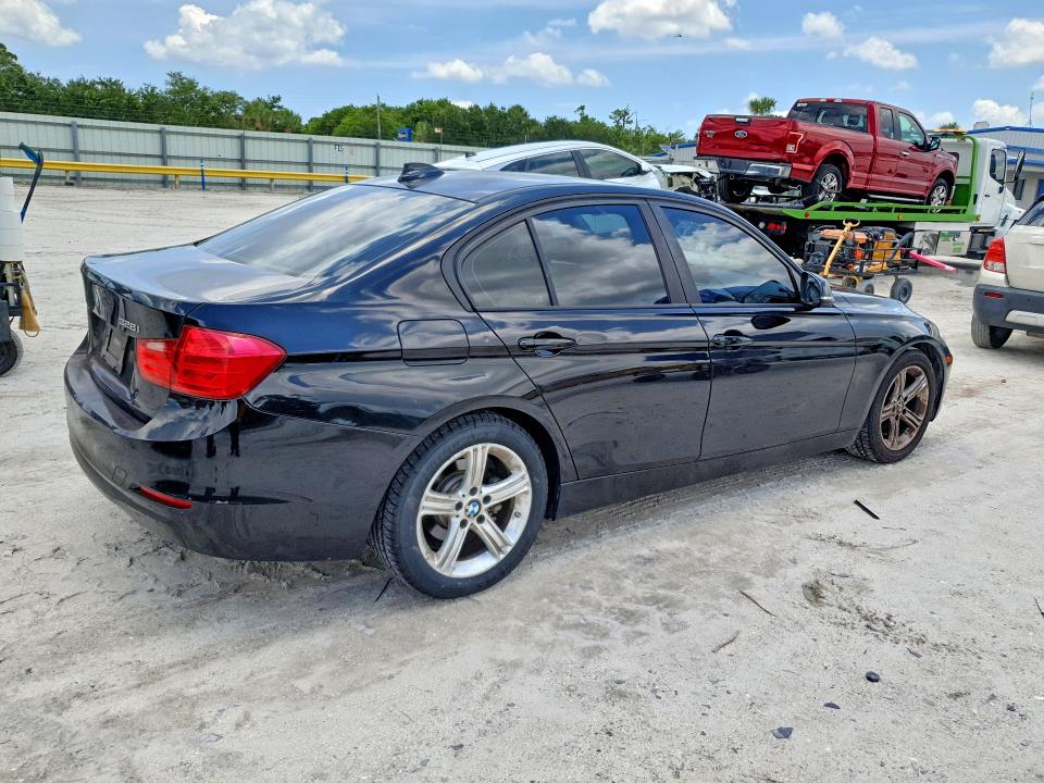 63290676 :رقم المزاد ، WBA3A5C57FF608647 vin ، 2015 Bmw 328 مزاد بيع