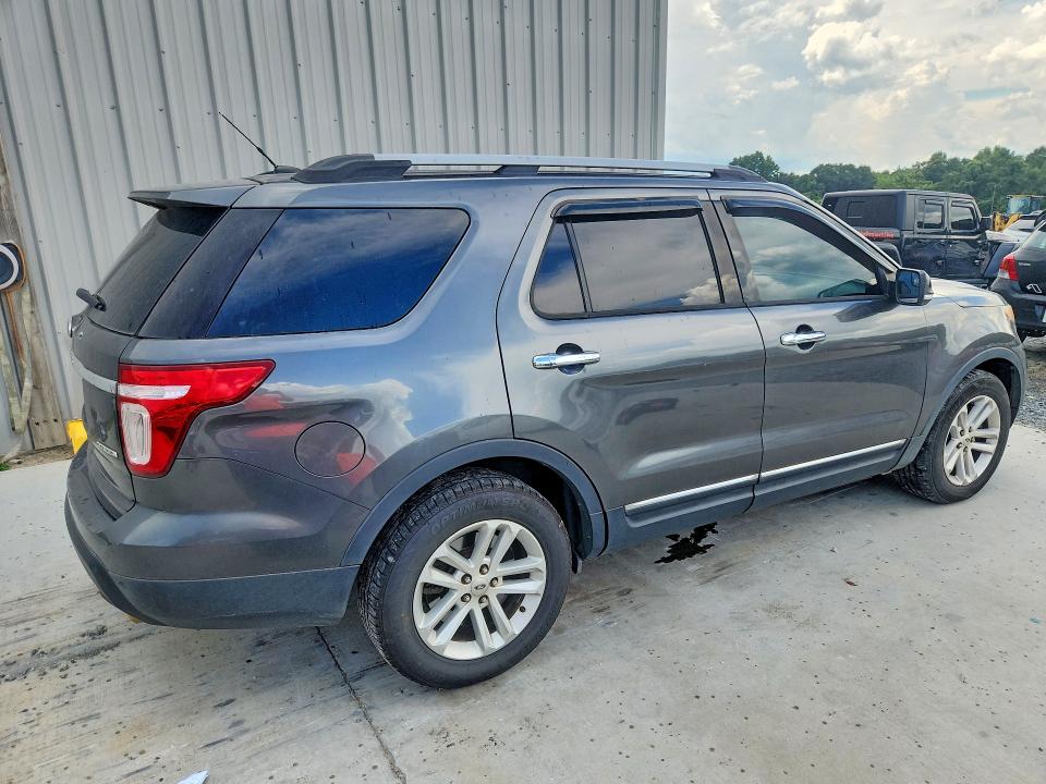 61624986 :رقم المزاد ، 1FM5K7D83FGB65013 vin ، 2015 Ford Explorer مزاد بيع
