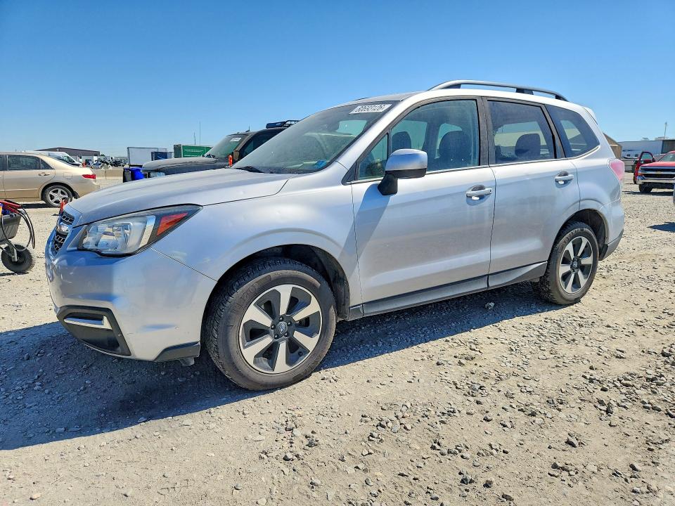 60693126 :رقم المزاد ، JF2SJAGC7JH566365 vin ، 2018 Subaru Forester مزاد بيع