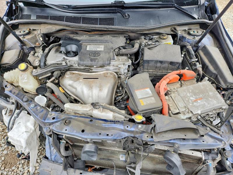 60695536 :رقم المزاد ، 4T1BD1FK3FU172886 vin ، 2015 Toyota Camry Hybrid مزاد بيع