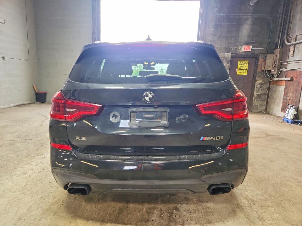 85617425 :رقم المزاد ، 5UXTY9C09M9G18457 vin ، 2021 Bmw X3 مزاد بيع