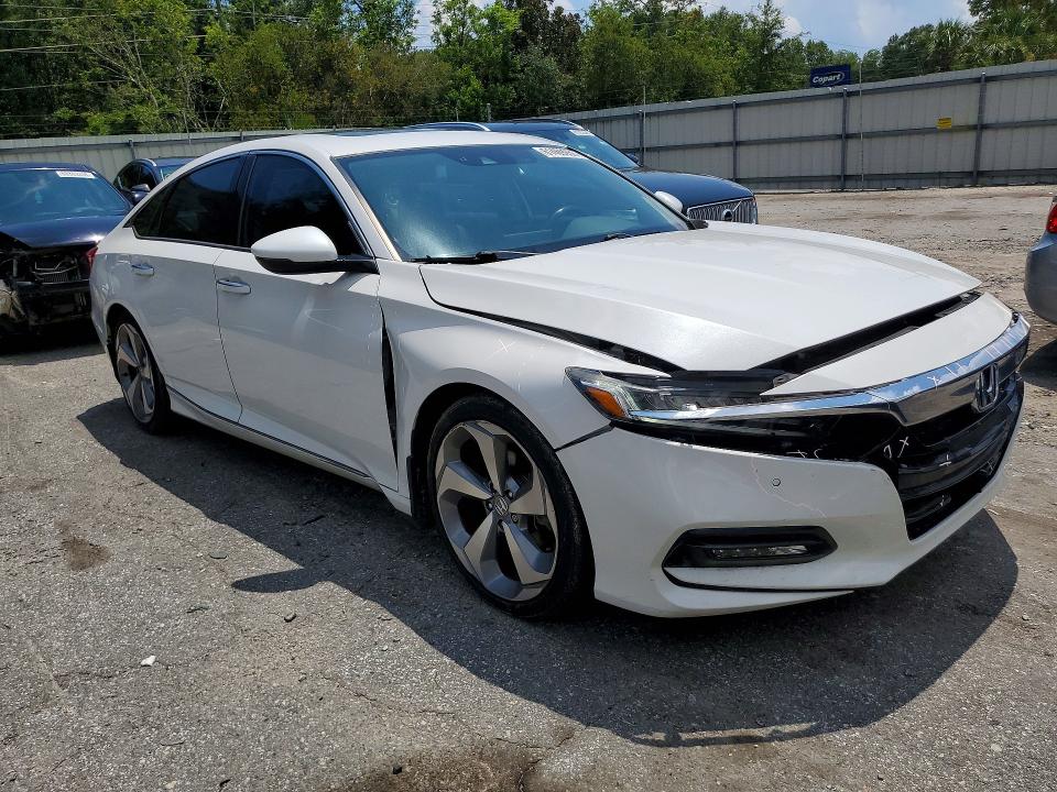 Продаж на аукціоні авто 2018 Honda Accord, vin: 1HGCV1F9XJA144162, номер лоту: 61469956