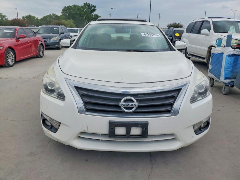 2015 Nissan Altima მანქანა იყიდება აუქციონზე, vin: 1N4AL3APXFN323241, აუქციონის ნომერი: 61980766