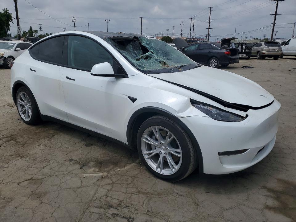 Auction sale of the 2024 Tesla Model Y, vin: 7SAYGAEE9RF016000, lot number: 59368386