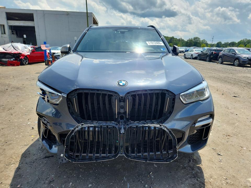 61812486 :رقم المزاد ، 5UXJU4C09M9H27362 vin ، 2021 Bmw X5 مزاد بيع