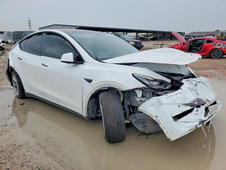 2022 Tesla Model Y მანქანა იყიდება აუქციონზე, vin: 7SAYGDEE5NF394035, აუქციონის ნომერი: 61082646