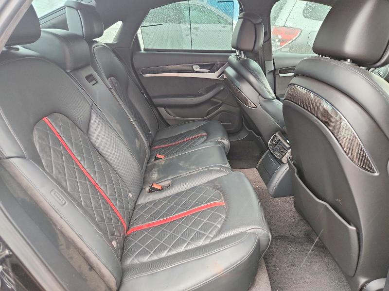 2015 Audi S8 მანქანა იყიდება აუქციონზე, vin: WAUK2AFD5FN015248, აუქციონის ნომერი: 62810916