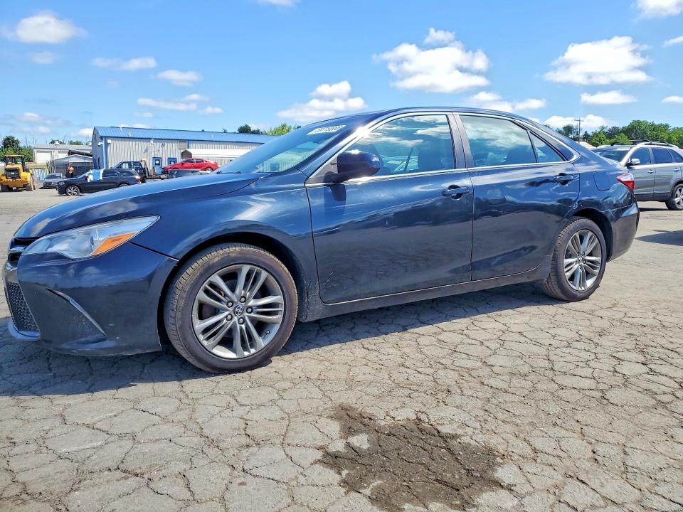 59719556 :رقم المزاد ، 4T1BF1FK3HU808848 vin ، 2017 Toyota Camry مزاد بيع
