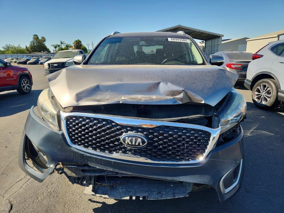 Продажа на аукционе авто 2017 Kia Sorento, vin: 5XYPG4A53HG235929, номер лота: 60993586