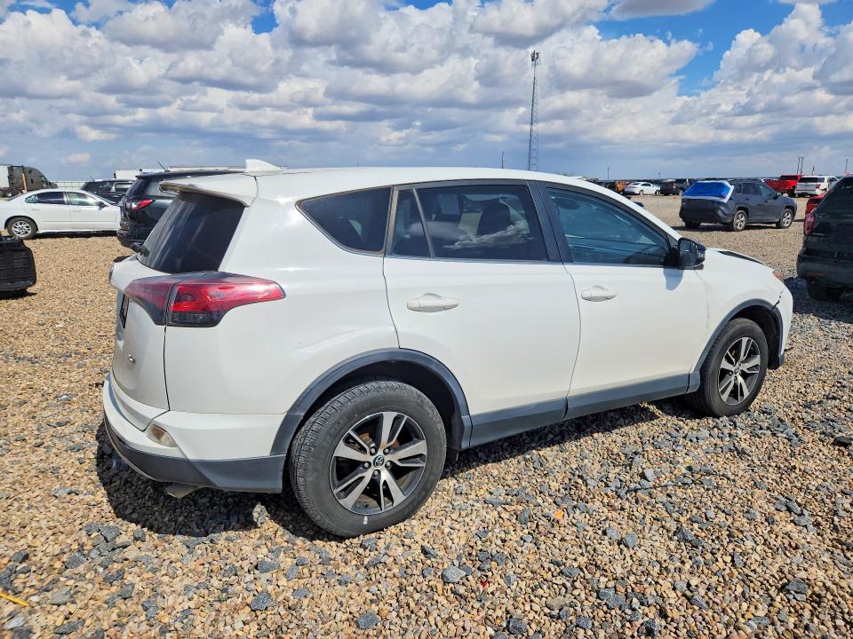 61715116 :رقم المزاد ، JTMWFREV5JJ742844 vin ، 2018 Toyota Rav4 مزاد بيع