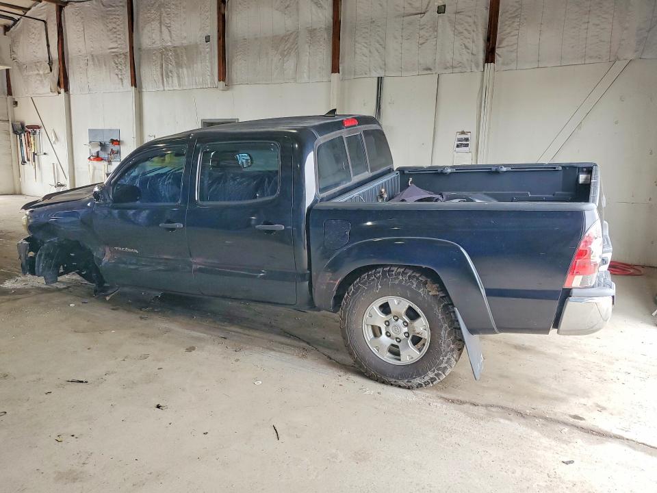 59990886 :رقم المزاد ، 3TMLU4EN9FM167900 vin ، 2015 Toyota Tacoma مزاد بيع
