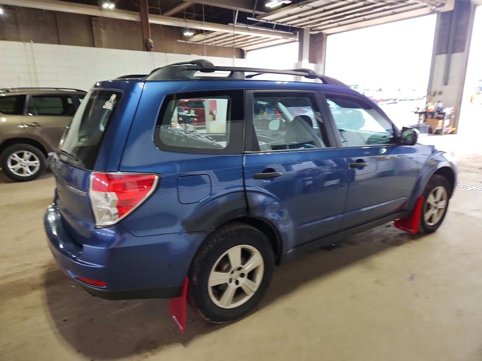 59814106 :رقم المزاد ، JF2SHBBC3BG750945 vin ، 2011 Subaru Forester مزاد بيع